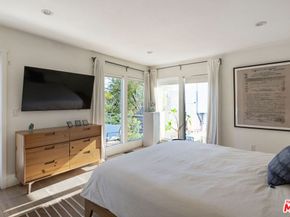 1530 Allesandro Street, Los Angeles CA 90026