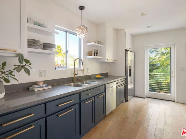 1530 Allesandro Street, Los Angeles CA 90026