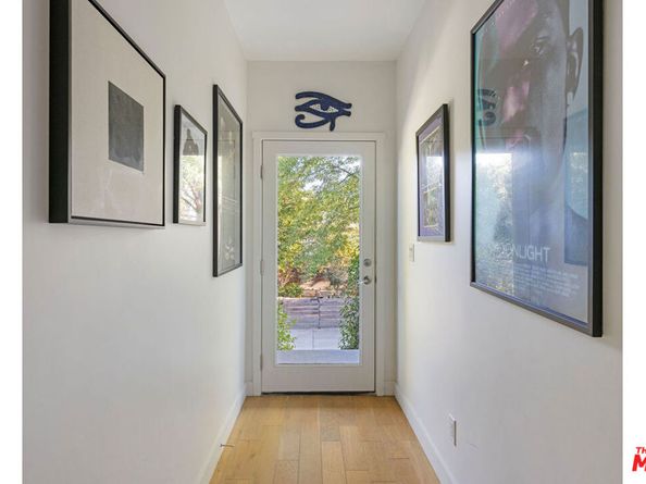 1530 Allesandro Street, Los Angeles CA 90026