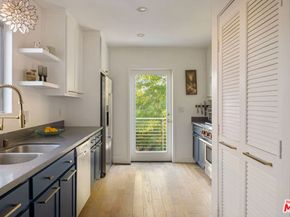 1530 Allesandro Street, Los Angeles CA 90026