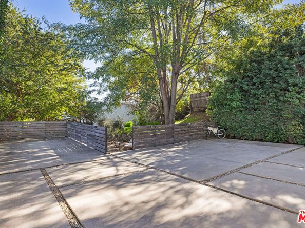 1530 Allesandro Street, Los Angeles CA 90026