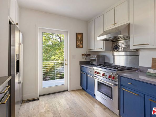 1530 Allesandro Street, Los Angeles CA 90026