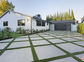 16823 Valerio Street, Lake Balboa CA 91406