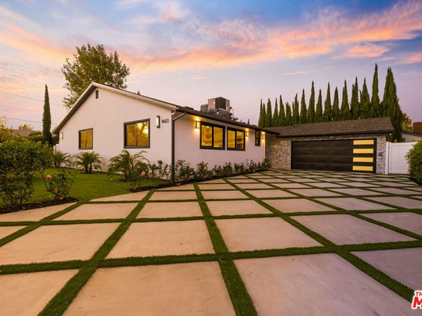 16823 Valerio Street, Lake Balboa CA 91406