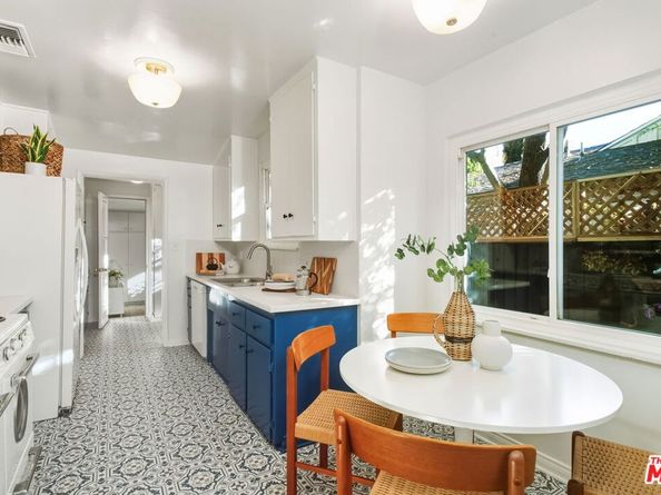 5351 Lemona Avenue, Sherman Oaks CA 91411