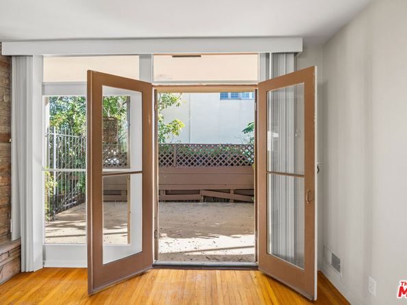 1621 Manning Avenue, Los Angeles CA 90024