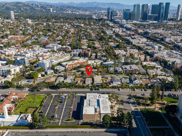 1621 Manning Avenue, Los Angeles CA 90024