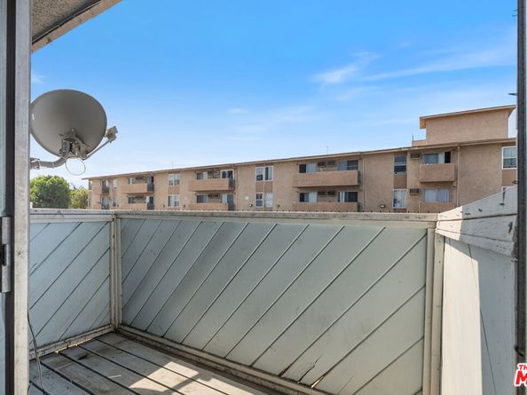 8936 Willis Avenue 11, Panorama City CA 91402