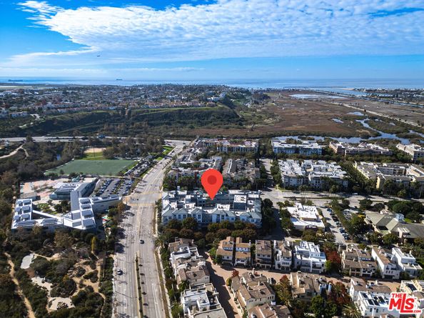 7100 Playa Vista Drive 120, Playa Vista CA 90094