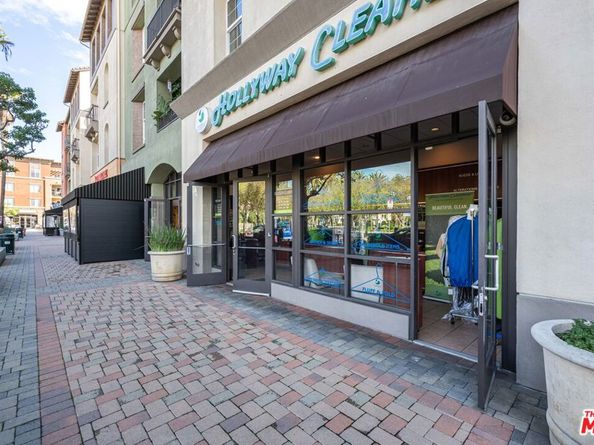 7100 Playa Vista Drive 120, Playa Vista CA 90094