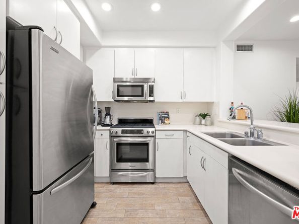 7100 Playa Vista Drive 120, Playa Vista CA 90094