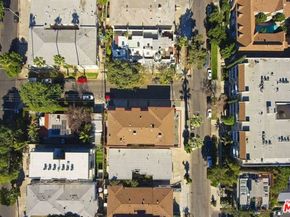 561 N Sweetzer Avenue, West Hollywood CA 90048