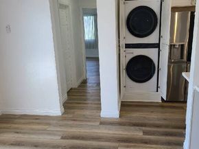 561 N Sweetzer Avenue, West Hollywood CA 90048