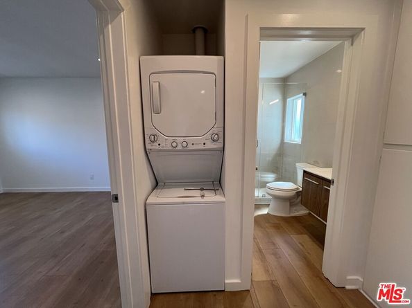 561 N Sweetzer Avenue, West Hollywood CA 90048