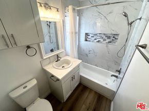 561 N Sweetzer Avenue, West Hollywood CA 90048