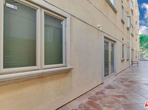 918 S Wooster Street 1, Los Angeles CA 90035