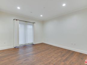 918 S Wooster Street 1, Los Angeles CA 90035