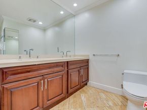 918 S Wooster Street 1, Los Angeles CA 90035