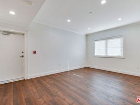 918 S Wooster Street 1, Los Angeles CA 90035