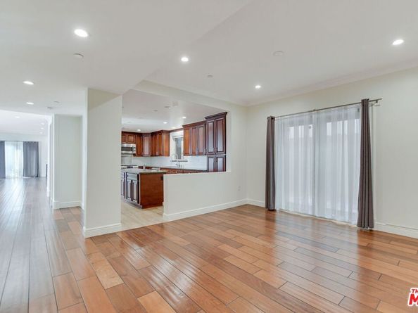 918 S Wooster Street 1, Los Angeles CA 90035