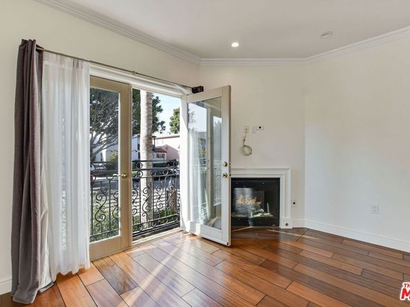 918 S Wooster Street 1, Los Angeles CA 90035