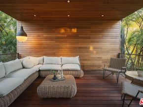 734 Palms Boulevard, Venice CA 90291