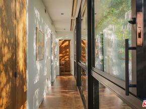 734 Palms Boulevard, Venice CA 90291