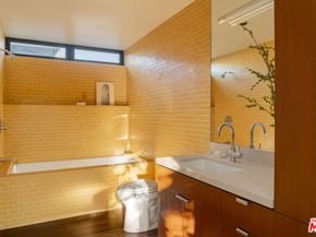 734 Palms Boulevard, Venice CA 90291