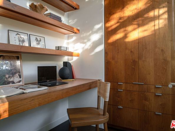 734 Palms Boulevard, Venice CA 90291