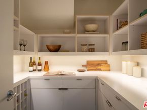 734 Palms Boulevard, Venice CA 90291