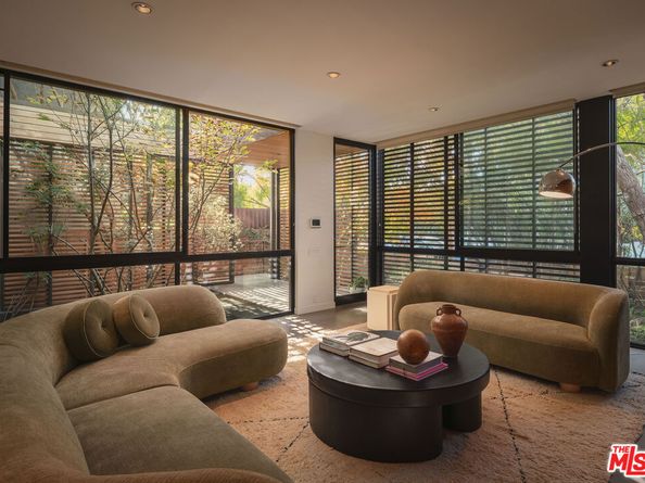 734 Palms Boulevard, Venice CA 90291