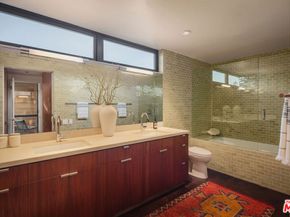 734 Palms Boulevard, Venice CA 90291