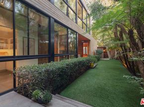 734 Palms Boulevard, Venice CA 90291