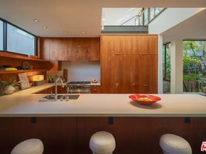 734 Palms Boulevard, Venice CA 90291