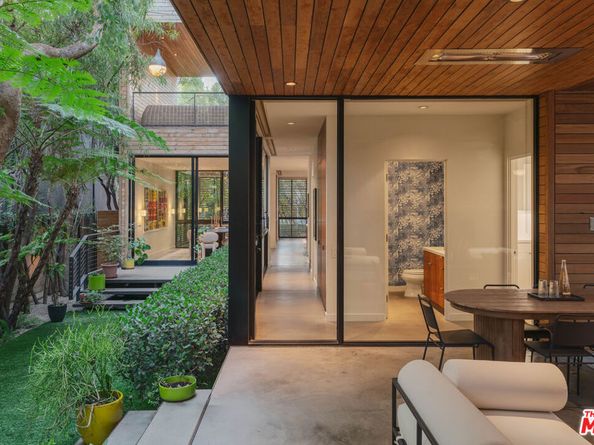 734 Palms Boulevard, Venice CA 90291