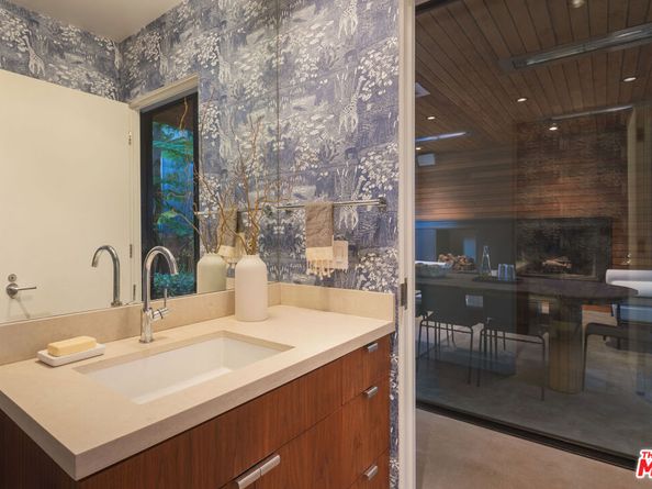 734 Palms Boulevard, Venice CA 90291