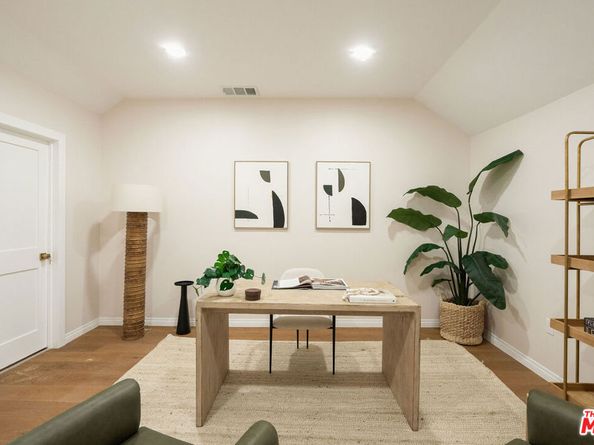 5103 Parkglen Avenue, Los Angeles CA 90043