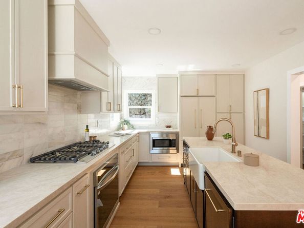 5103 Parkglen Avenue, Los Angeles CA 90043