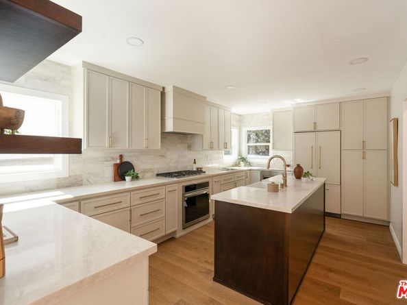 5103 Parkglen Avenue, Los Angeles CA 90043