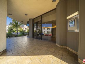 750 S Spaulding Avenue 312, Los Angeles CA 90036