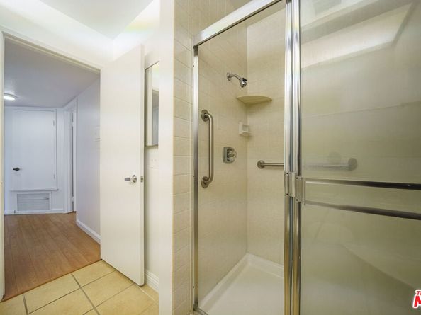 750 S Spaulding Avenue 312, Los Angeles CA 90036