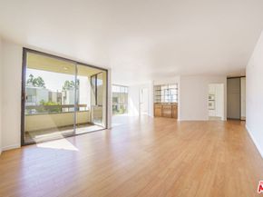 750 S Spaulding Avenue 312, Los Angeles CA 90036