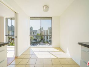 750 S Spaulding Avenue 312, Los Angeles CA 90036