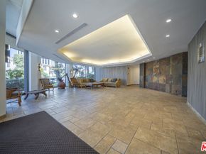 750 S Spaulding Avenue 312, Los Angeles CA 90036