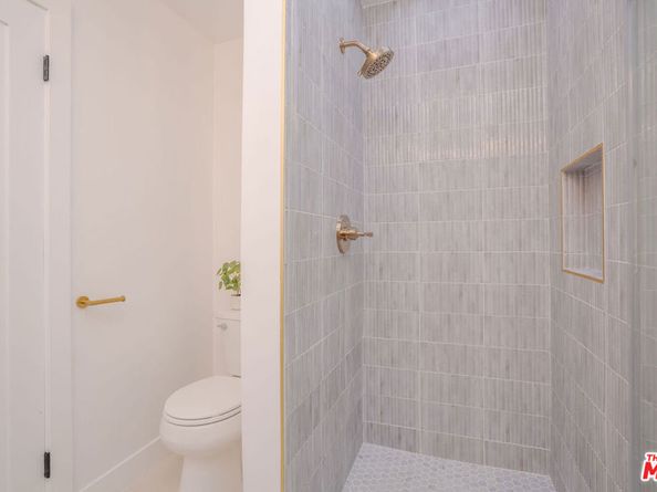 923 Larker Avenue, Los Angeles CA 90042