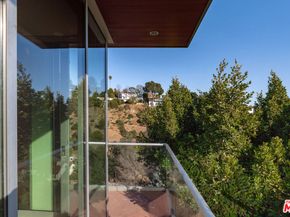 2738 Rinconia Drive, Los Angeles CA 90068