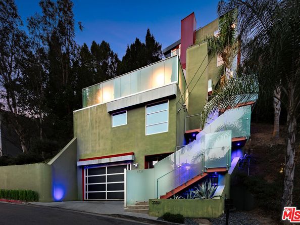 2738 Rinconia Drive, Los Angeles CA 90068