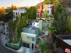 2738 Rinconia Drive, Los Angeles CA 90068