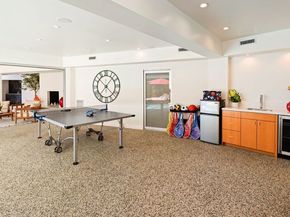 9240 Warbler Way, Los Angeles CA 90069