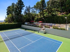 9240 Warbler Way, Los Angeles CA 90069